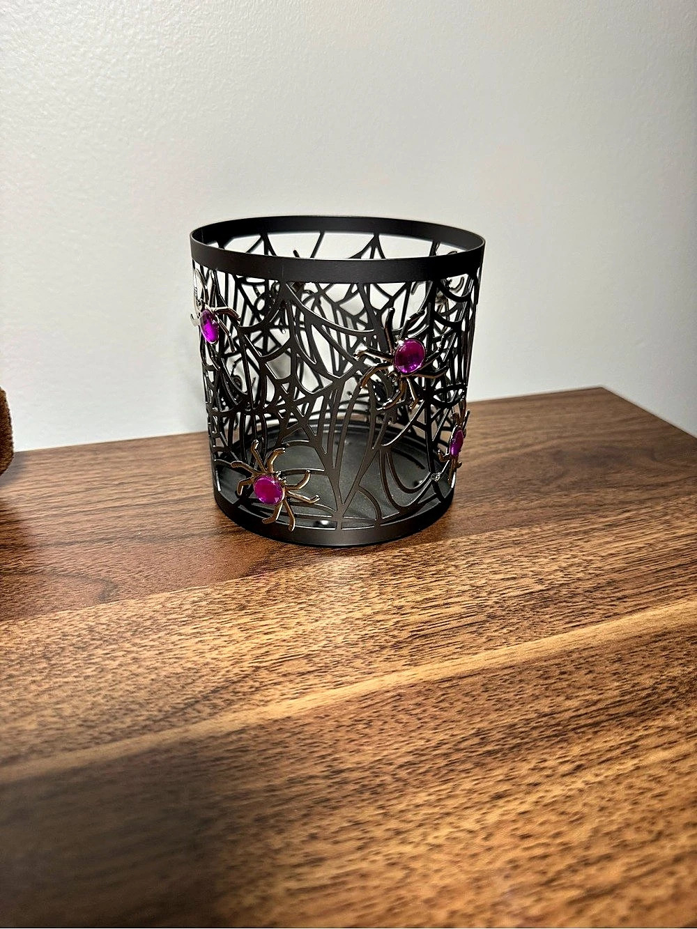 Yankee Candle Purple-Gem Spiders Metal Holder Black & Purple